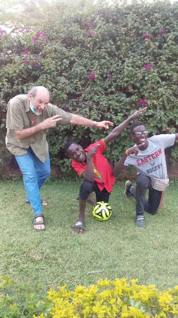 Abbraccio dell'Uganda